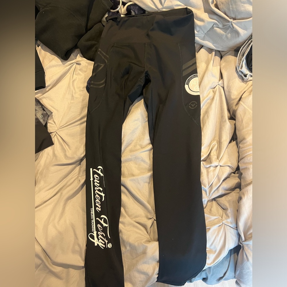 1440 virus leggings